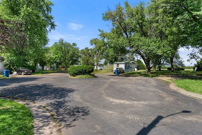 Country Estates Mobile Home & RV Park Picture 8