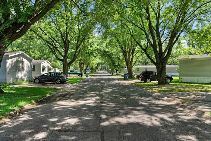 Country Estates Mobile Home & RV Park Picture 10