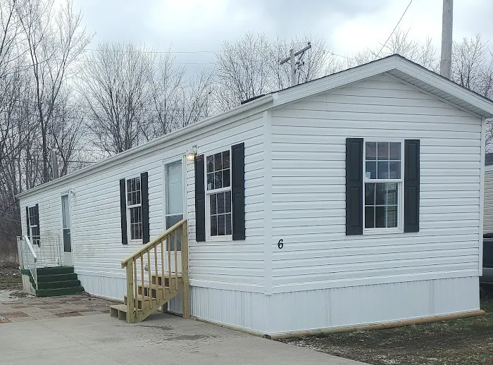 Colona Park Mobile Home Community Picture 1