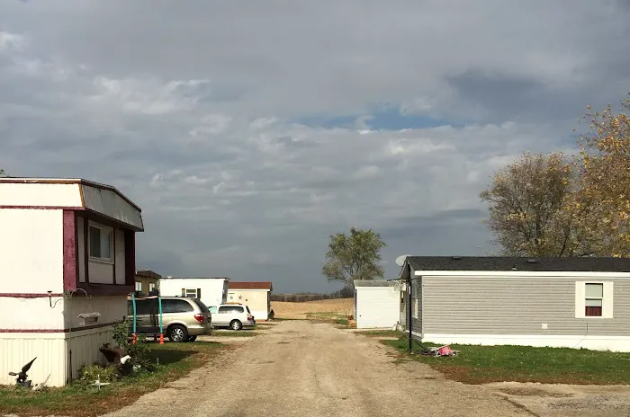 Cambridge Mobile Home Park Picture 5
