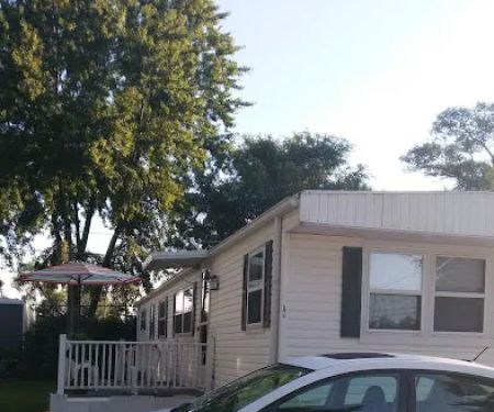 TOWN & COUNTRY MOBILE HOME COURT