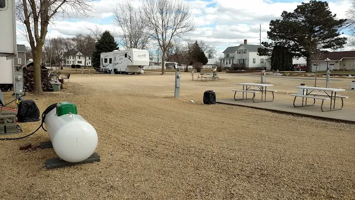 Porth's RV Park & Storage Picture 4