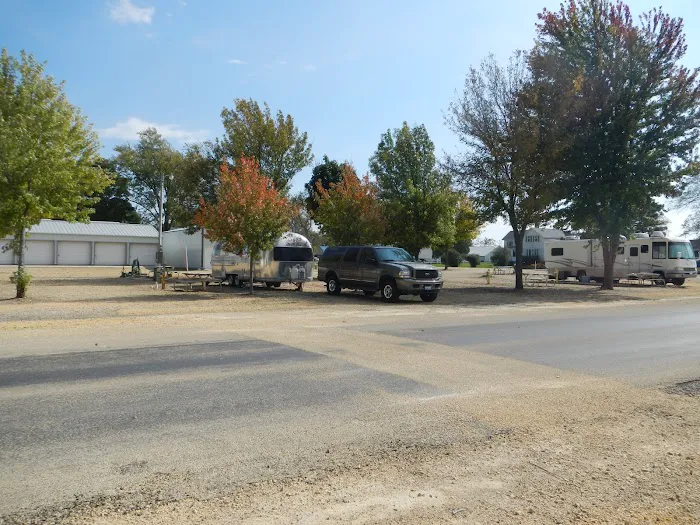 Porth's RV Park & Storage Picture 8