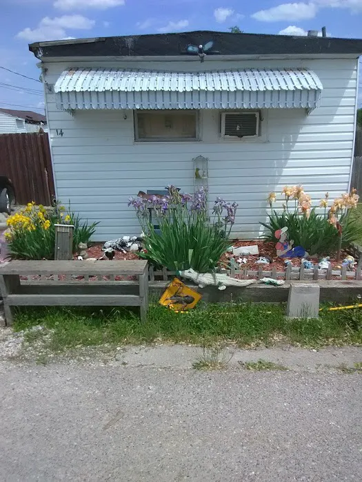 Wild Rose Mobile Home Park Picture 10