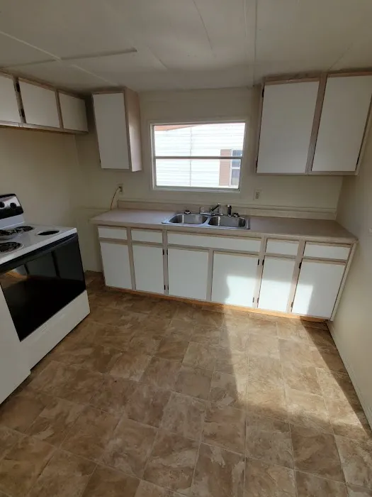 Wild Rose Mobile Home Park Picture 6