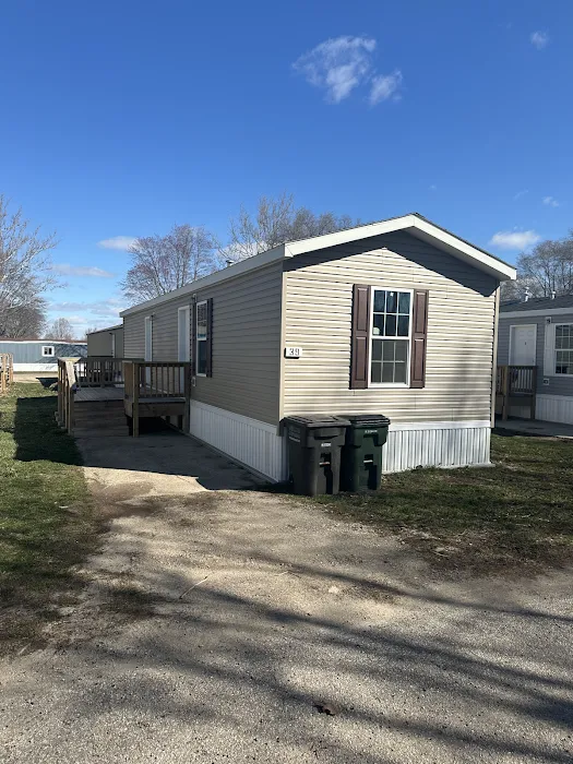 Twin Oaks Mobile Home Community Picture 6