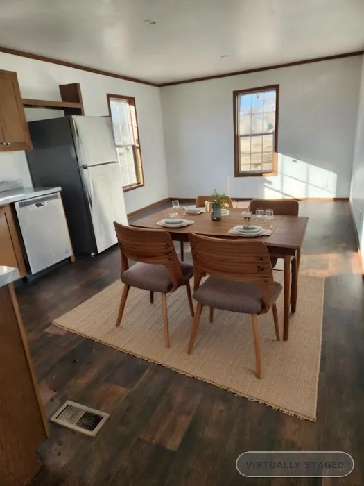 Twin Oaks Mobile Home Community Picture 1