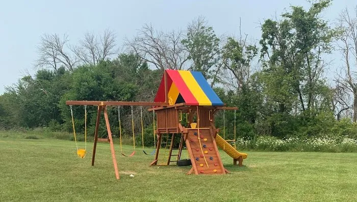 Evansville Mobile Home Park Picture 1