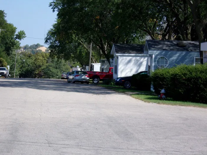 Table Mound Mobile Home Park Picture 8