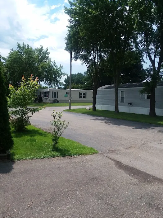 Village Terrace Manufactured Home Community Picture 5