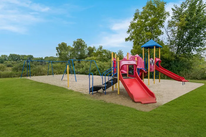 Bay View Heights Picture 7