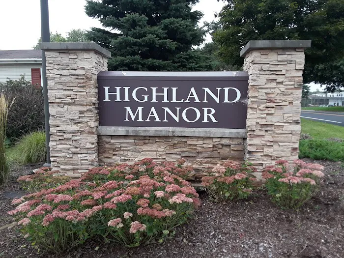 Highland Manor Picture 6