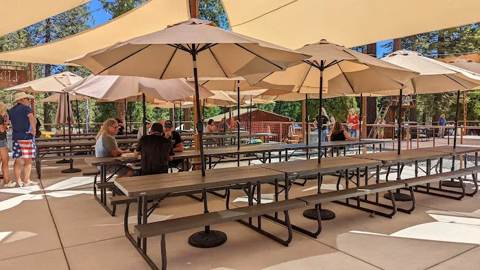 Robbs Resort Picture 8