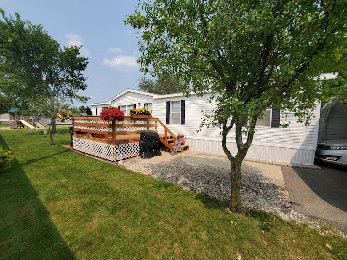 Mazomanie Mobile Home Park Picture 5