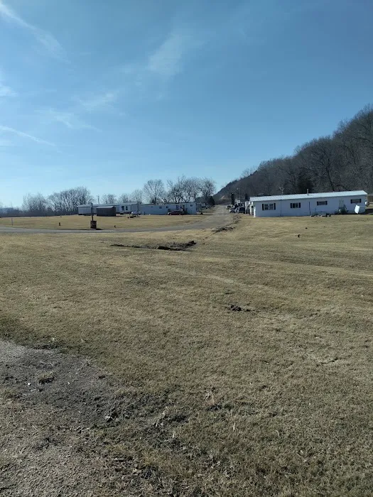 Bluffside Court Picture 2