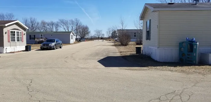 Crimson Leaf Estates Picture 6