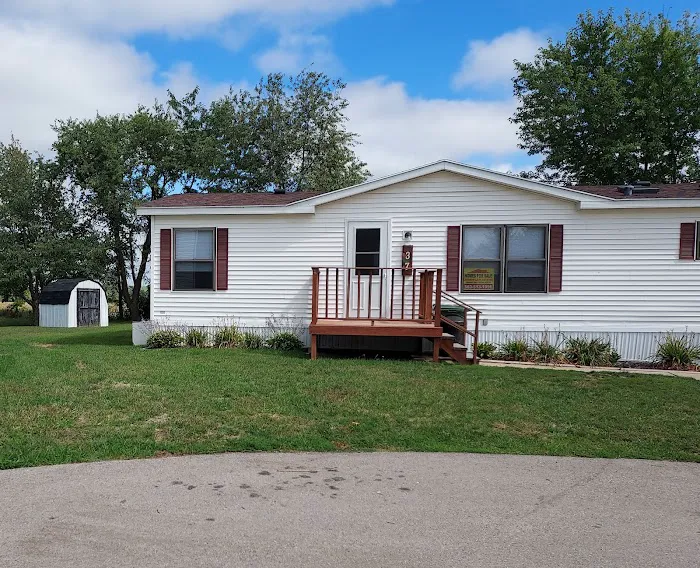 Crimson Leaf Estates Picture 9