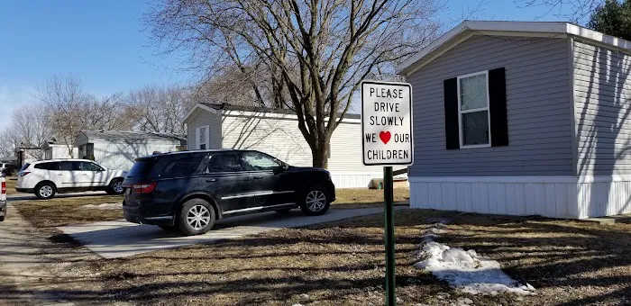 Crimson Leaf Estates Picture 10