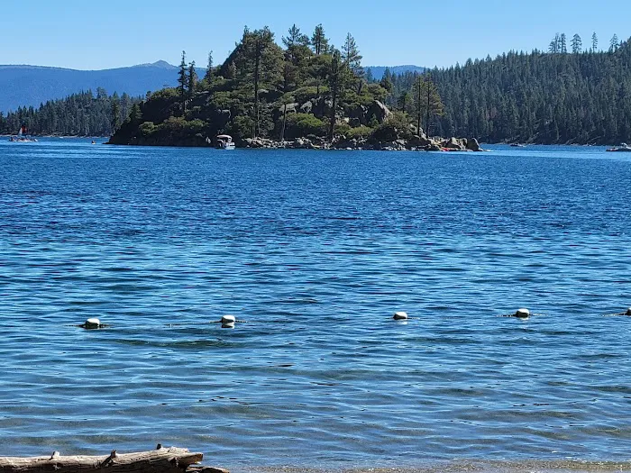 Emerald Bay Boat Camp Picture 5