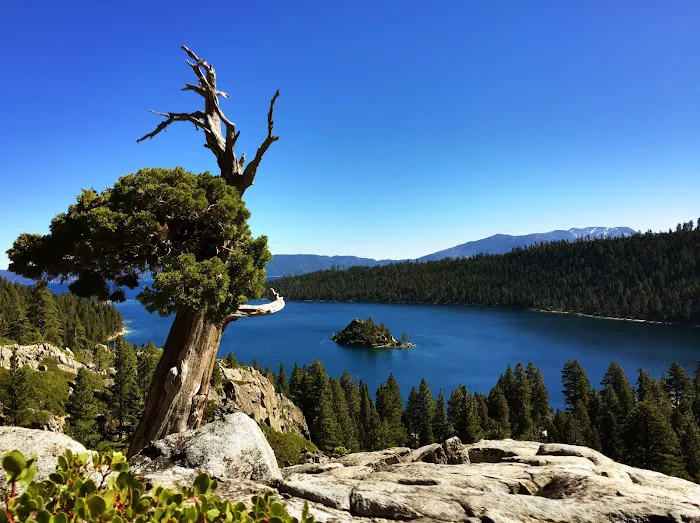 Upper Eagle Point Campground Picture 7