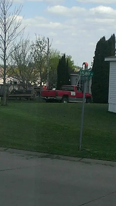 Squaw Creek Village Picture 10