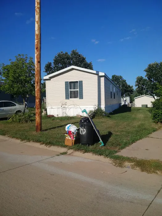 Squaw Creek Village Picture 7