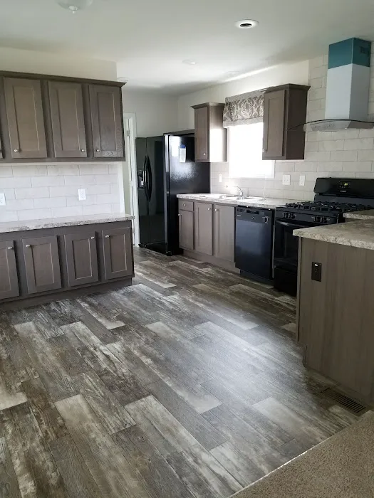 Eagle Ridge Manufactured Home Community Picture 4