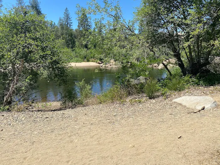 Rock-N-Water: The Cove Campground Picture 6