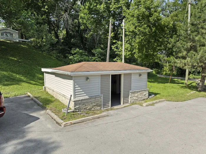 Hilltop Mobile Home Community Picture 5