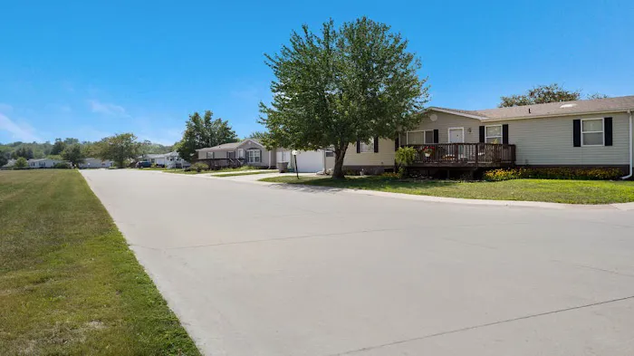 Lake Ridge Estates Picture 5