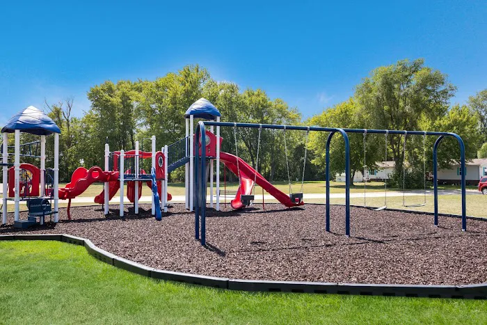 Lake Ridge Estates Picture 7