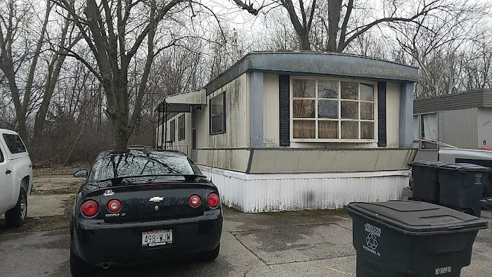 Franklin Mobile Home Park Picture 7