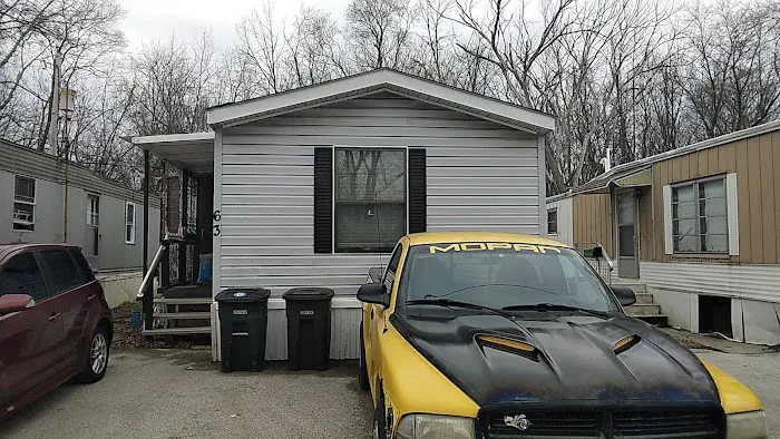Franklin Mobile Home Park Picture 8