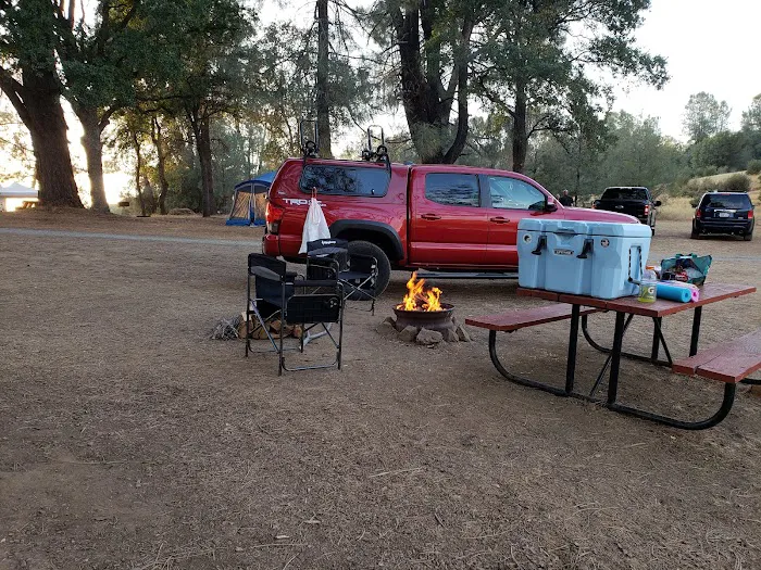 Finnon Lake Campground Picture 4