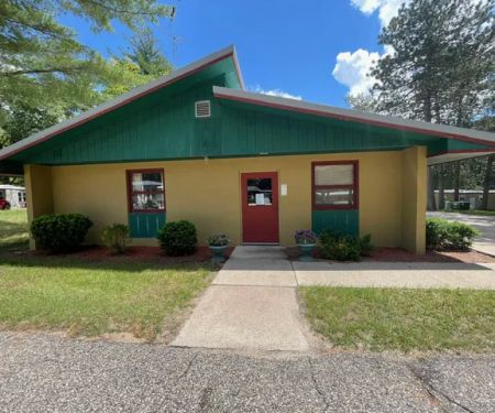 Pine Vista Mobile Home Community