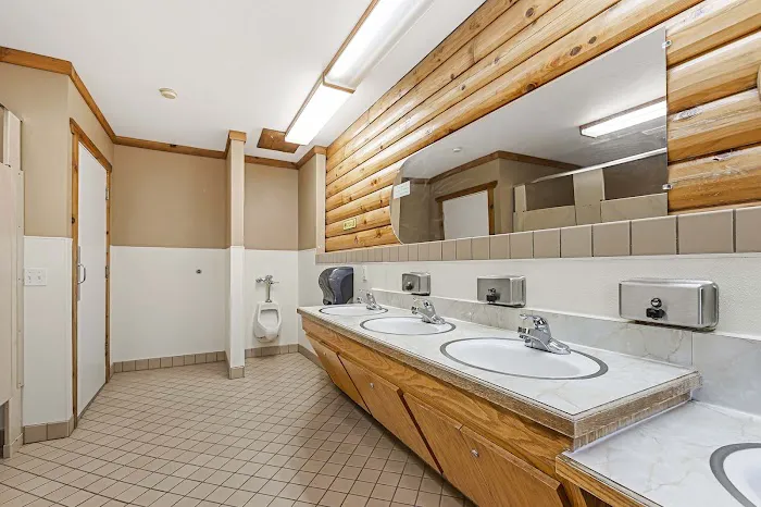 Placerville RV Resort & Campground Picture 4