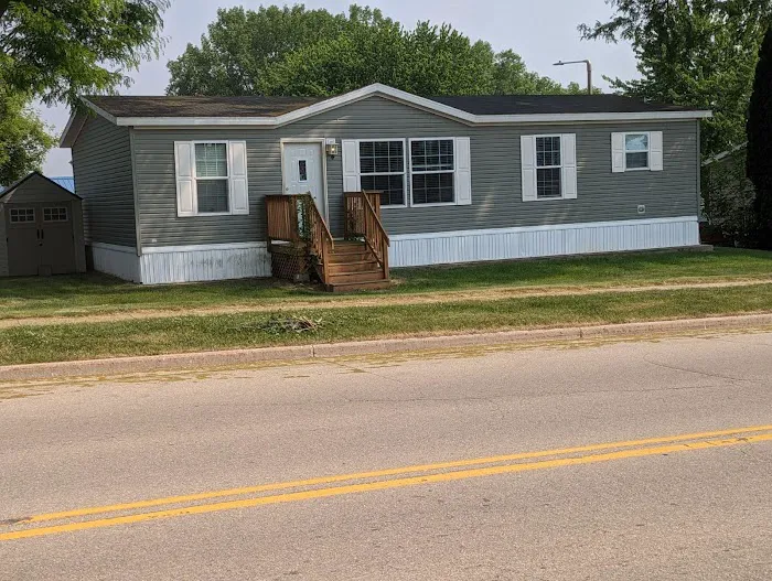 Falls View Manufactured Home Community Picture 1