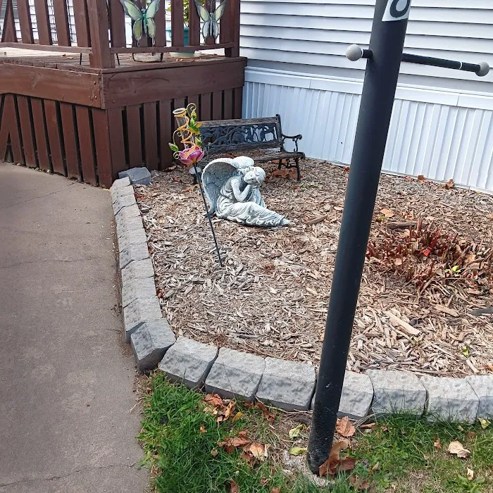 Prairie Oaks Manufactured Housing Picture 1