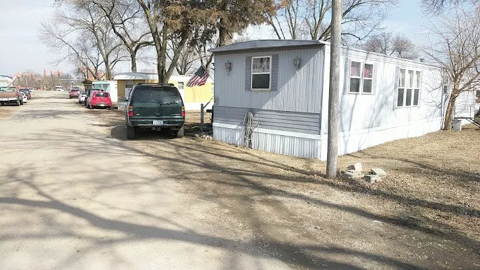 Sunrise Mobile Court Picture 2