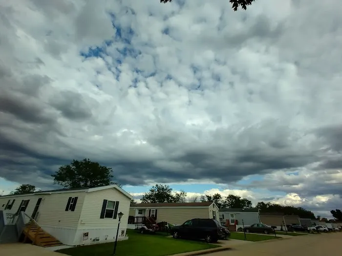 Grand View Village Picture 10