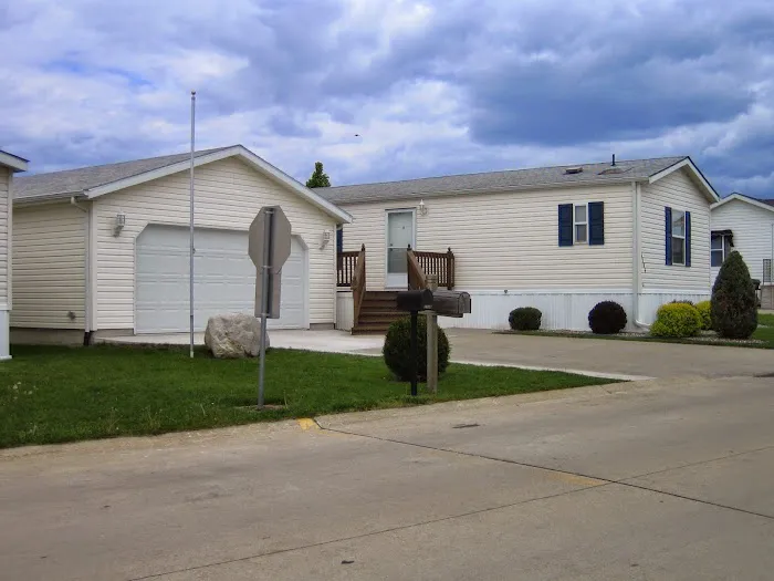 Grand View Village Picture 5