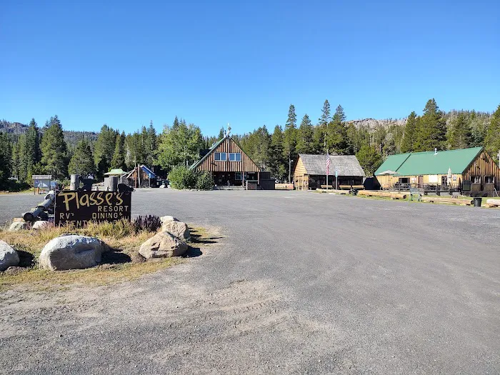 Plasse's Resort Picture 1