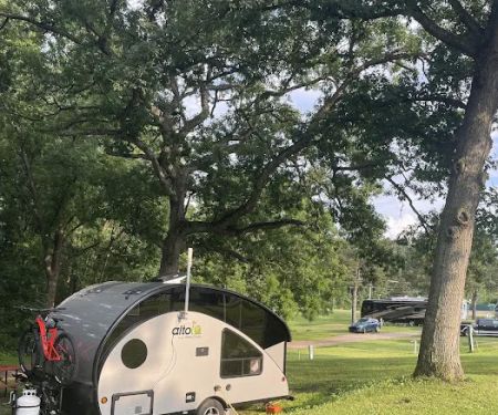 Country Roads Motorhome & RV Park