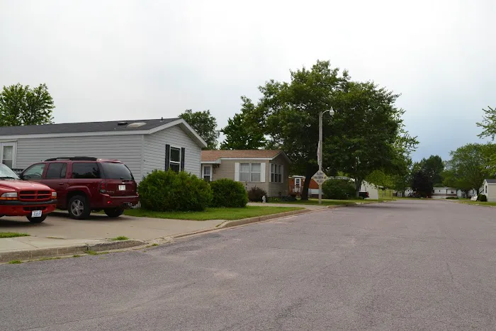 Maple Aire Mobile Village Picture 5