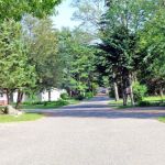 Red's Mobile Home Court