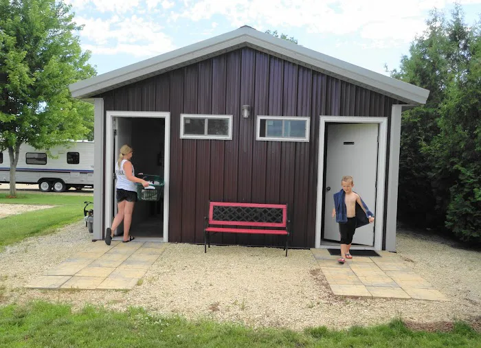 Lil' Bit of Country RV Park Picture 6