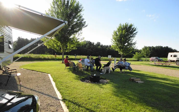 Lil' Bit of Country RV Park Picture 7