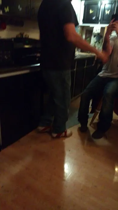 Country Aire Picture 1