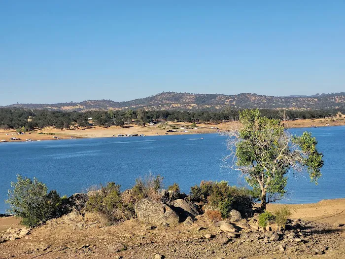 Camp Far West Lake Picture 5