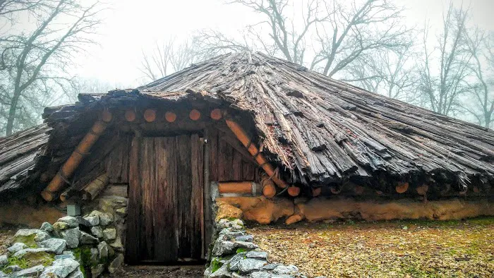 Chaw Se' Roundhouse Picture 9